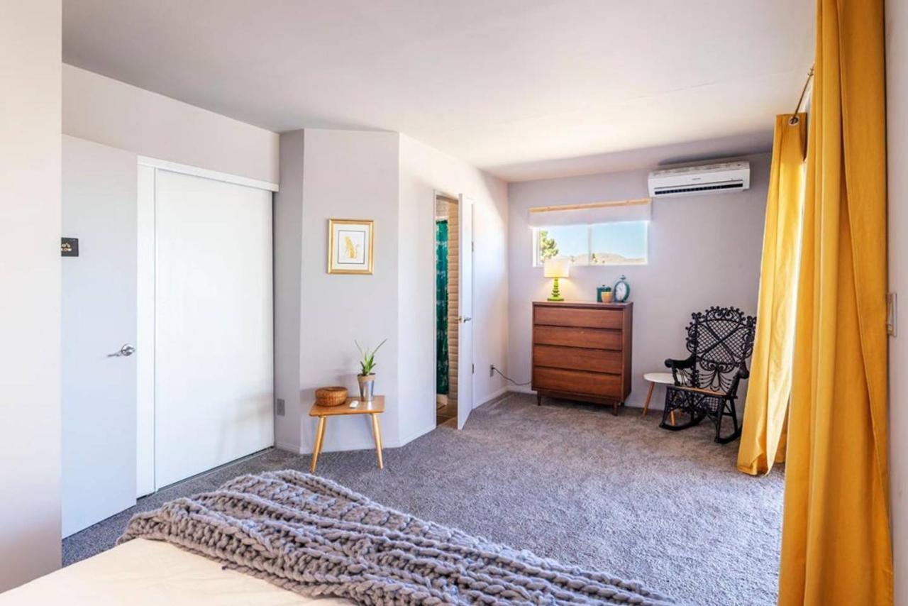 Villa Made In The Shade - Central, Hot Tub, Ac, Sleeps 8 à Joshua Tree Extérieur photo
